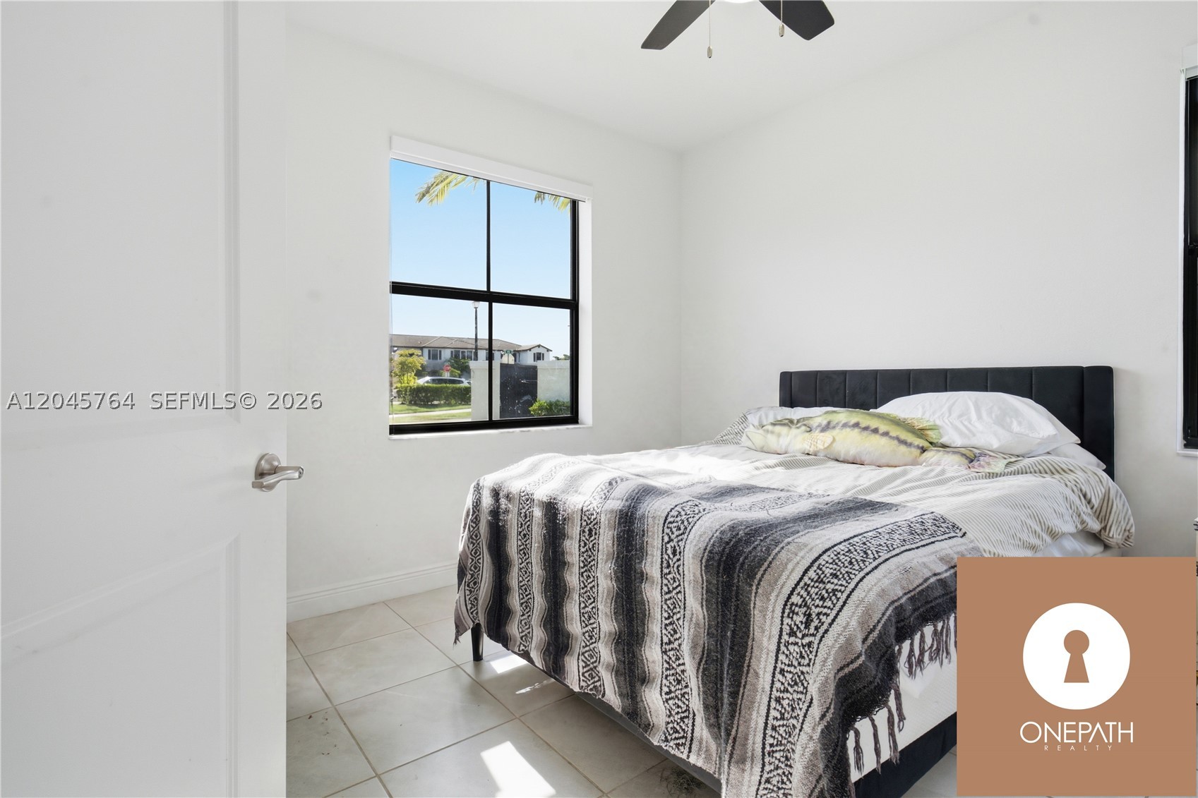 ENCLAVE SOUTH PHASE 2 - Residential