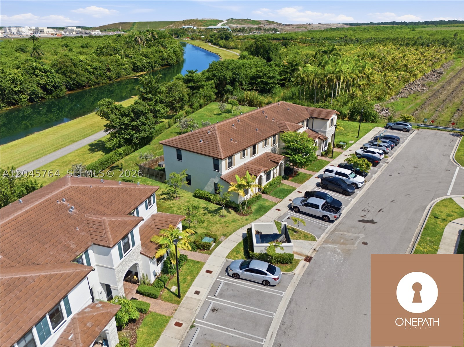 ENCLAVE SOUTH PHASE 2 - Residential