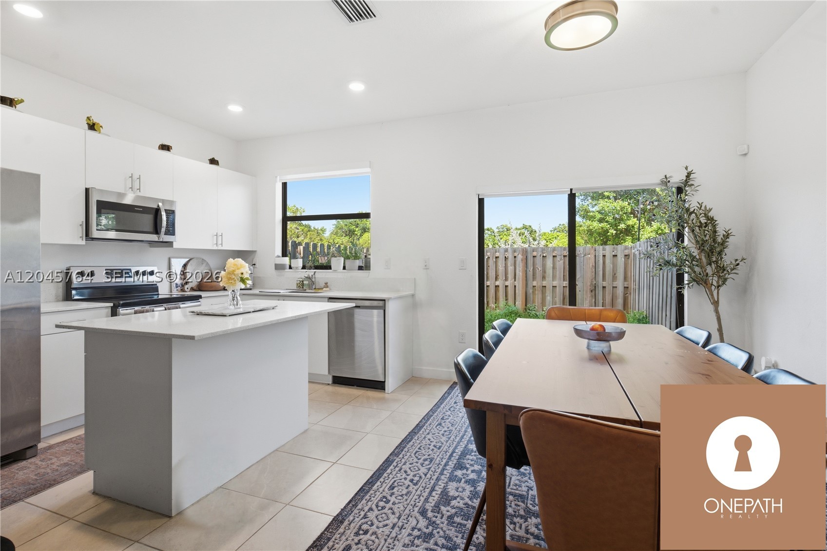 ENCLAVE SOUTH PHASE 2 - Residential