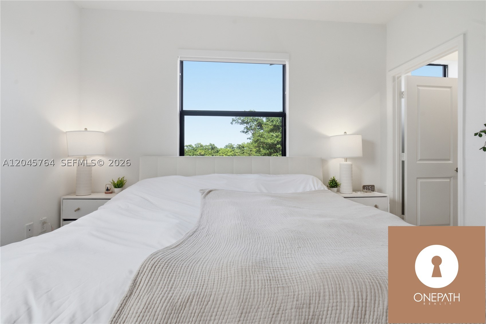 ENCLAVE SOUTH PHASE 2 - Residential