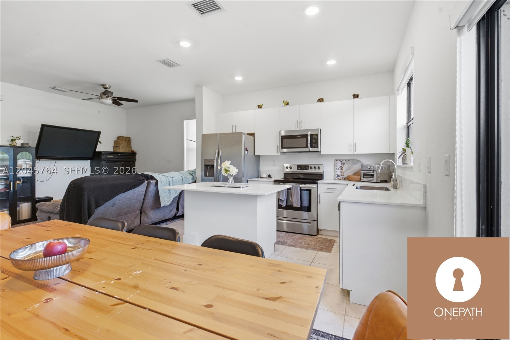ENCLAVE SOUTH PHASE 2 - Residential