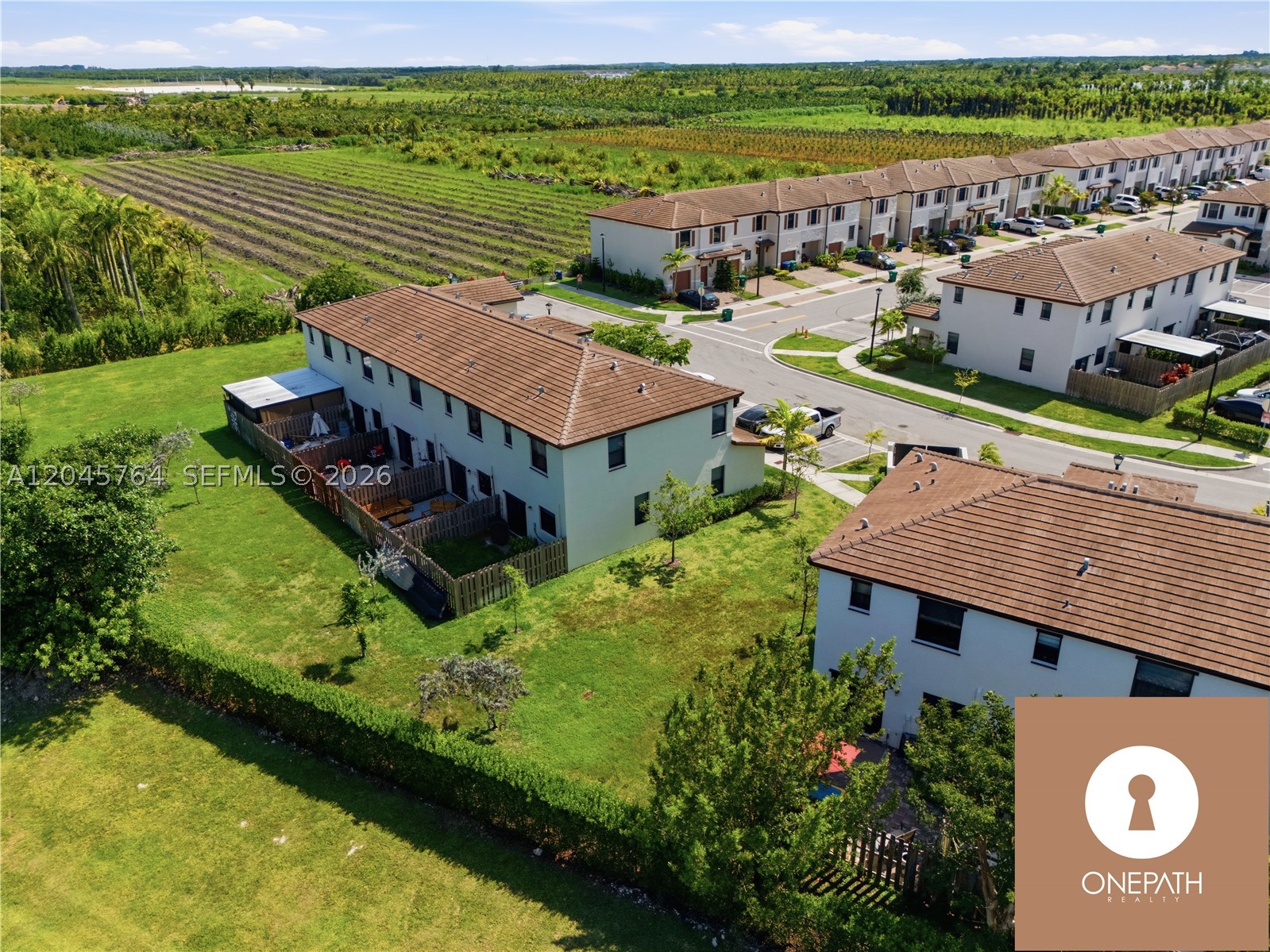 ENCLAVE SOUTH PHASE 2 - Residential