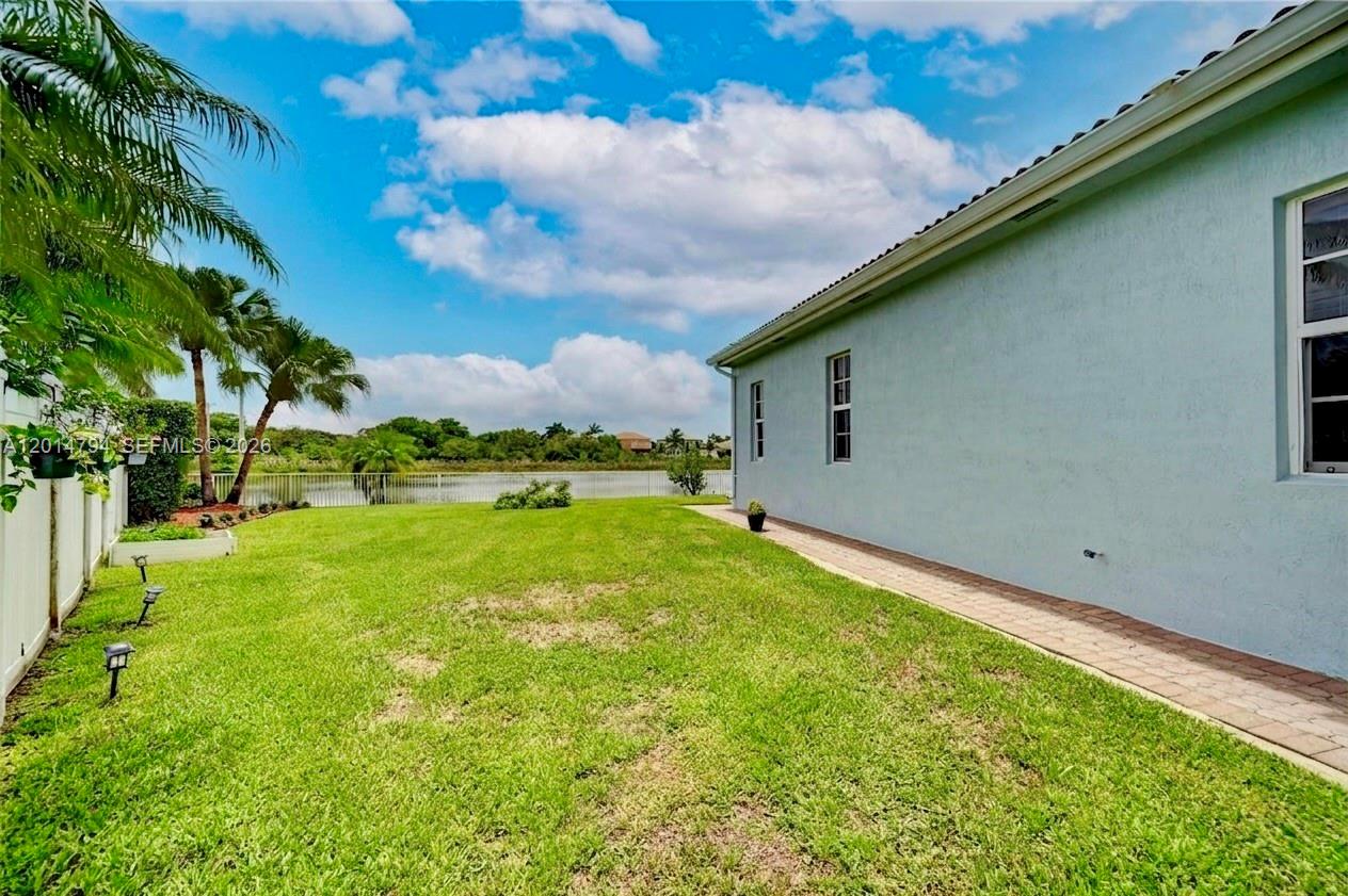 HEFTLER HOMES AT PEMBROKE - Residential
