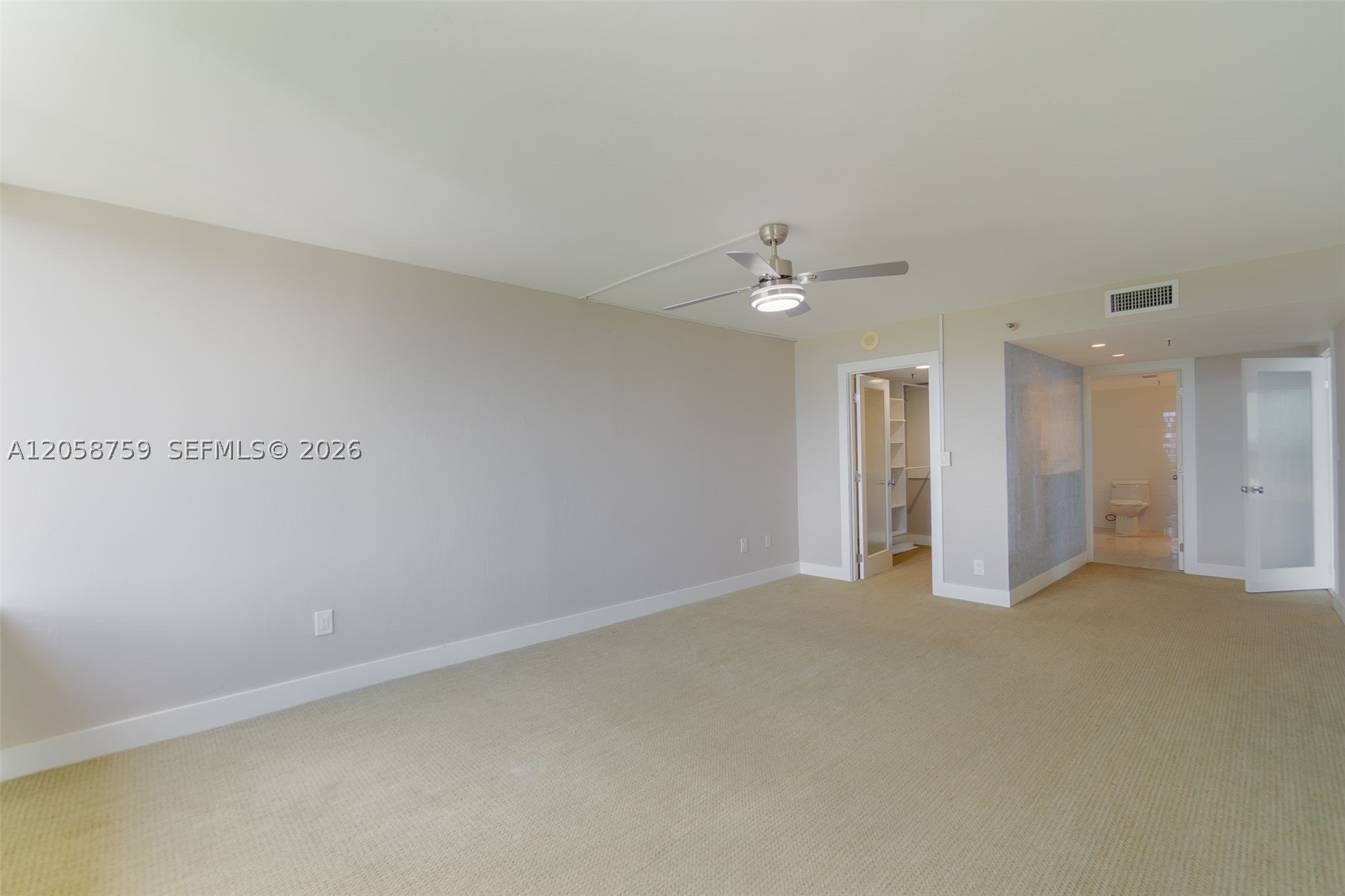 ENVOY CONDO - Residential