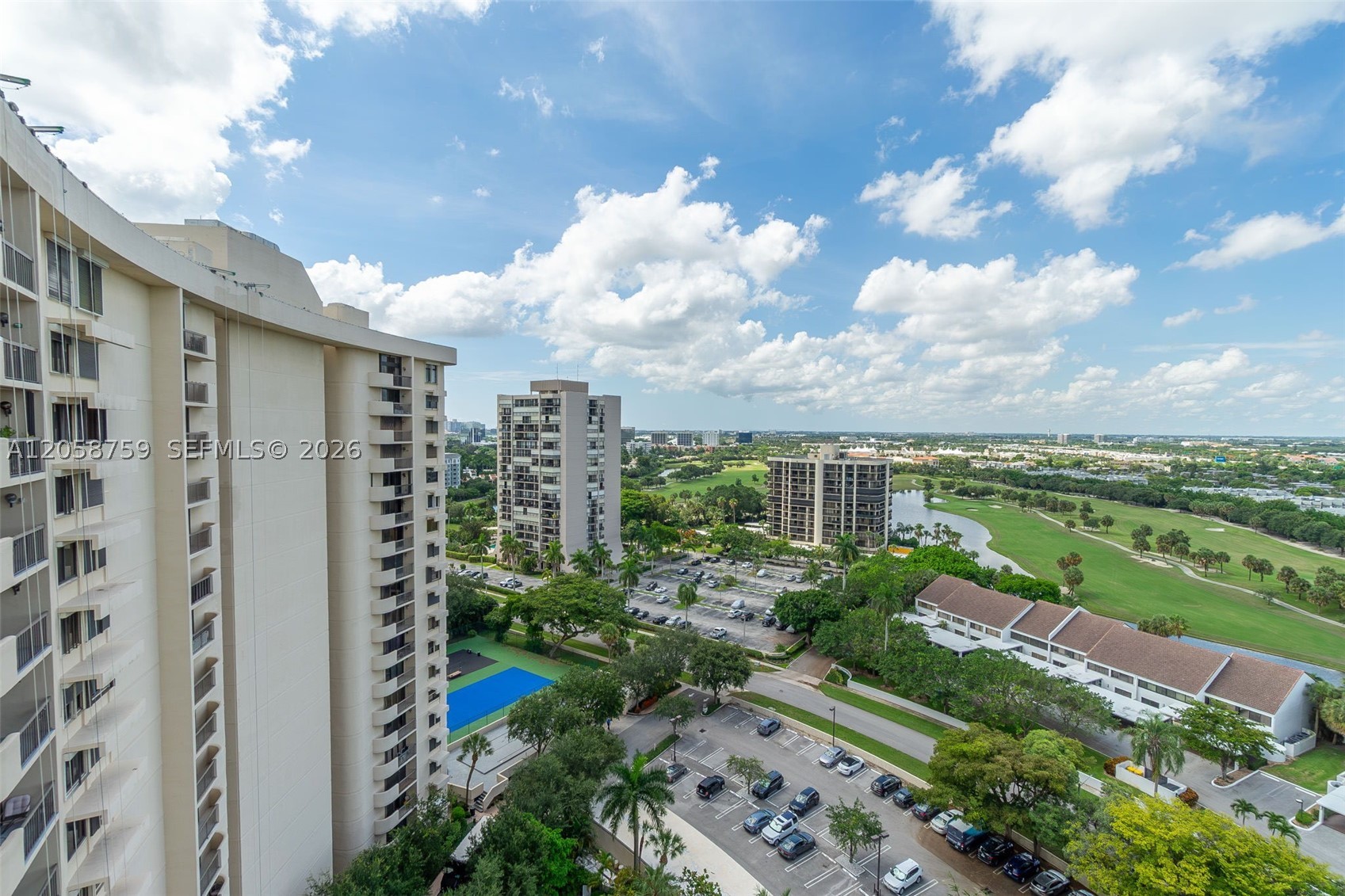 ENVOY CONDO - Residential