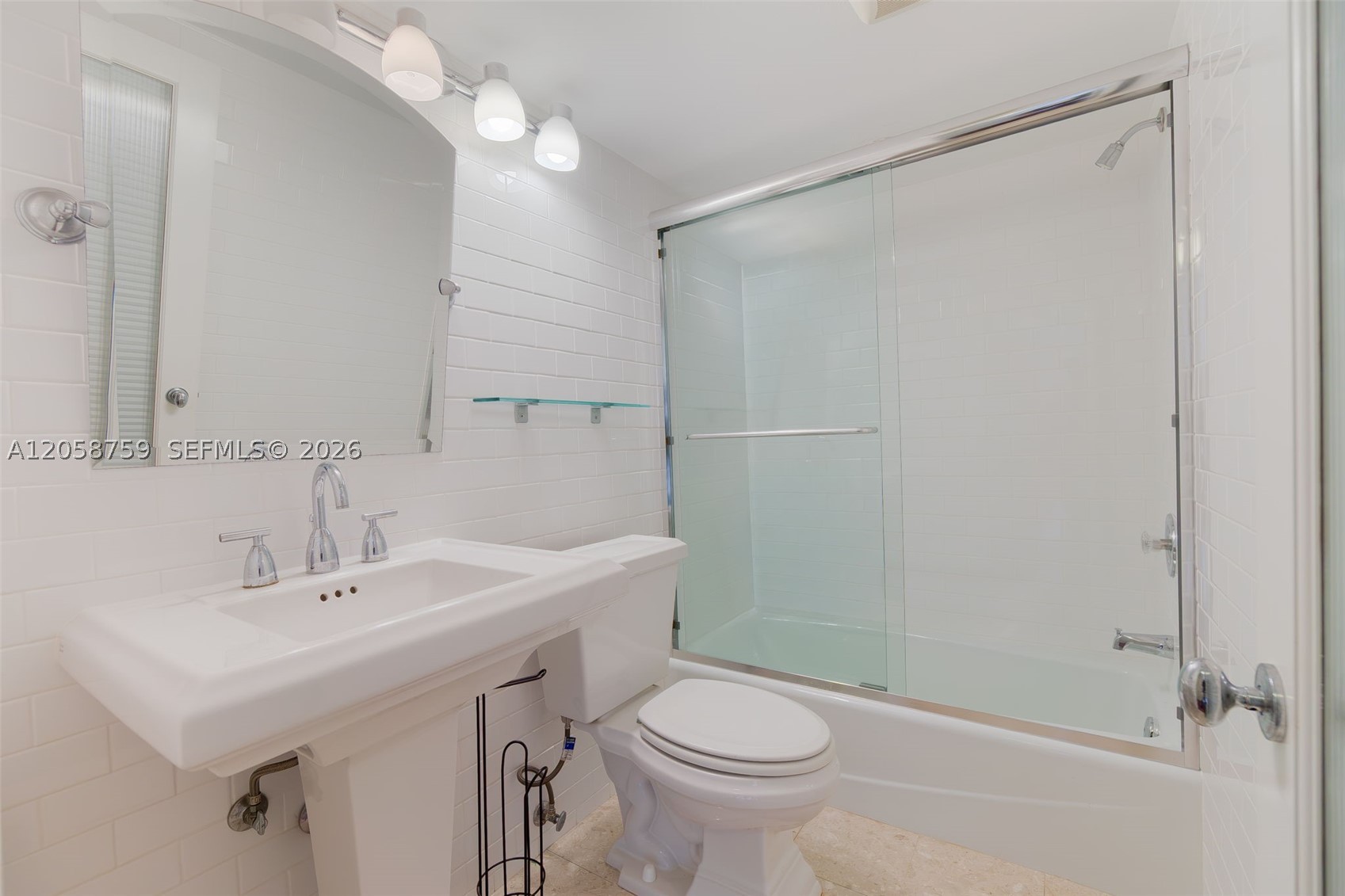 ENVOY CONDO - Residential