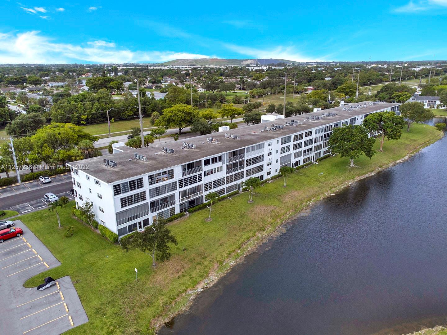HARWOOD E CONDO - Residential
