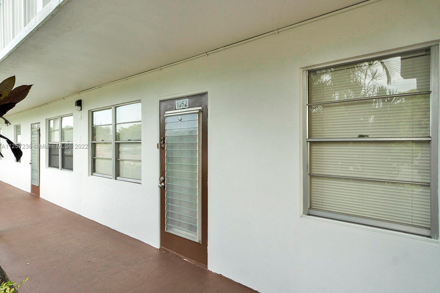 HARWOOD E CONDO - Residential