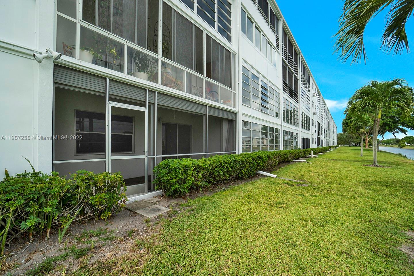 HARWOOD E CONDO - Residential