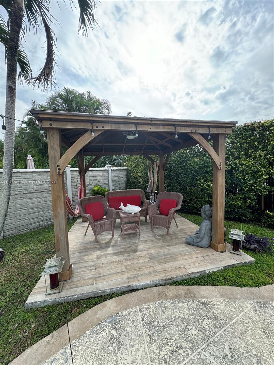 GLEN COVE SEC 1 - Residential Lease