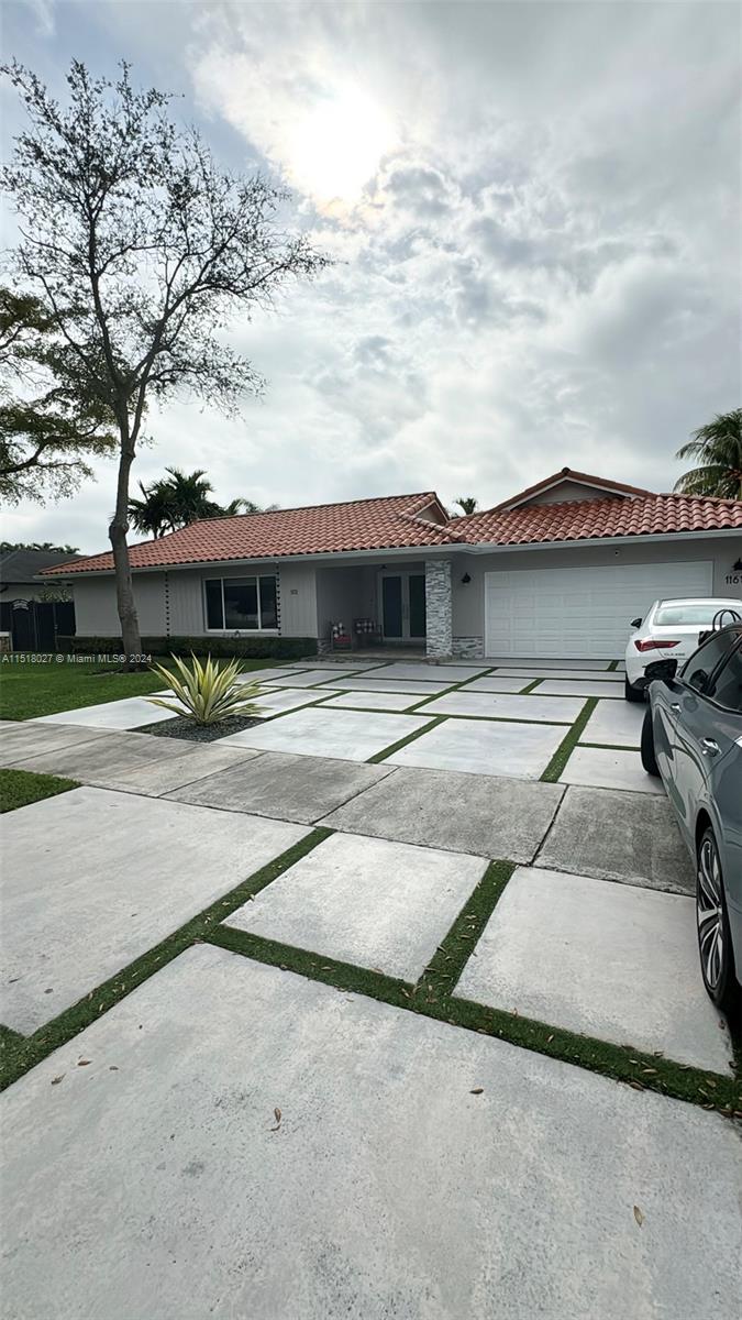 GLEN COVE SEC 1 - Residential Lease