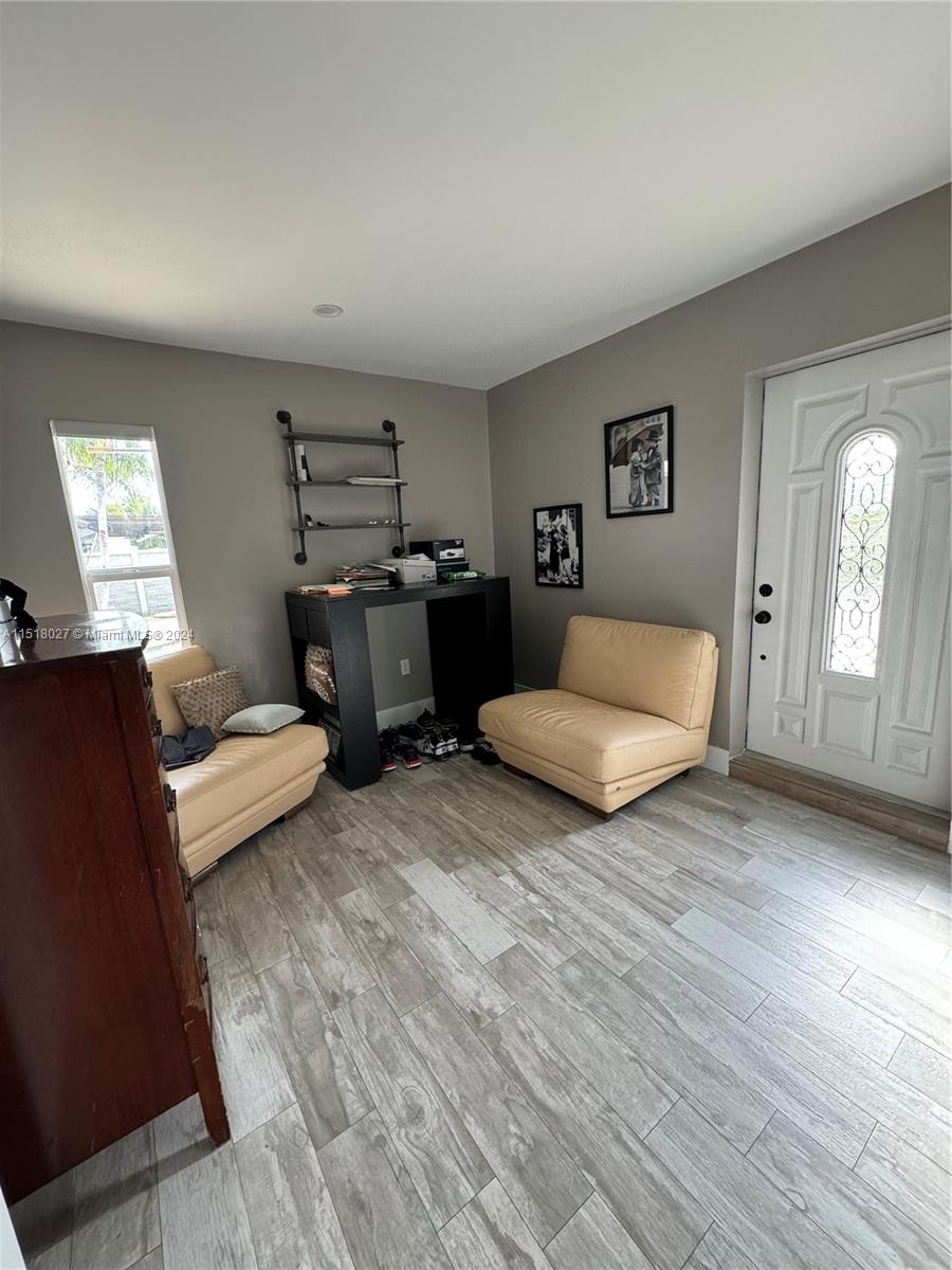 GLEN COVE SEC 1 - Residential Lease