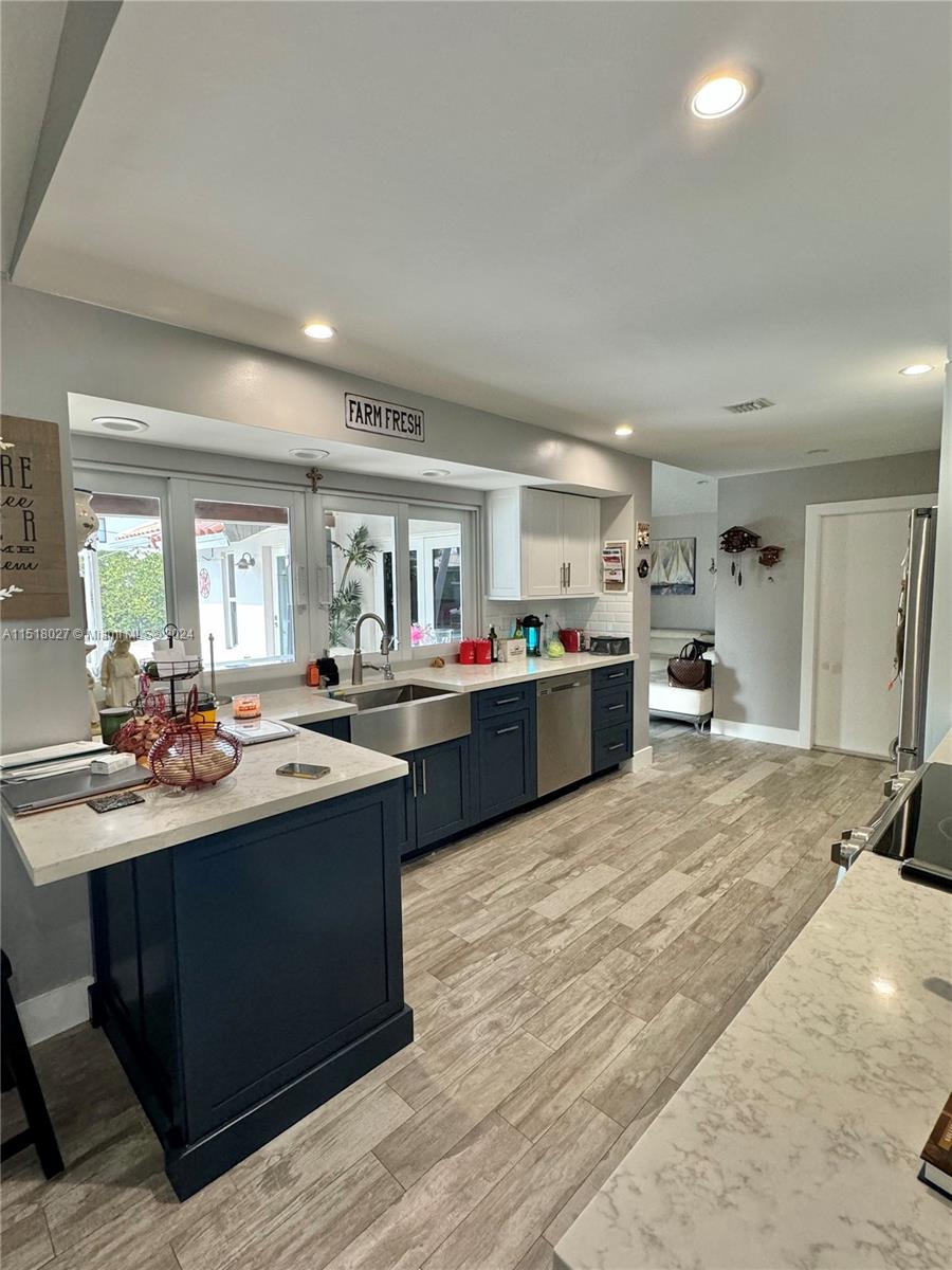 GLEN COVE SEC 1 - Residential Lease