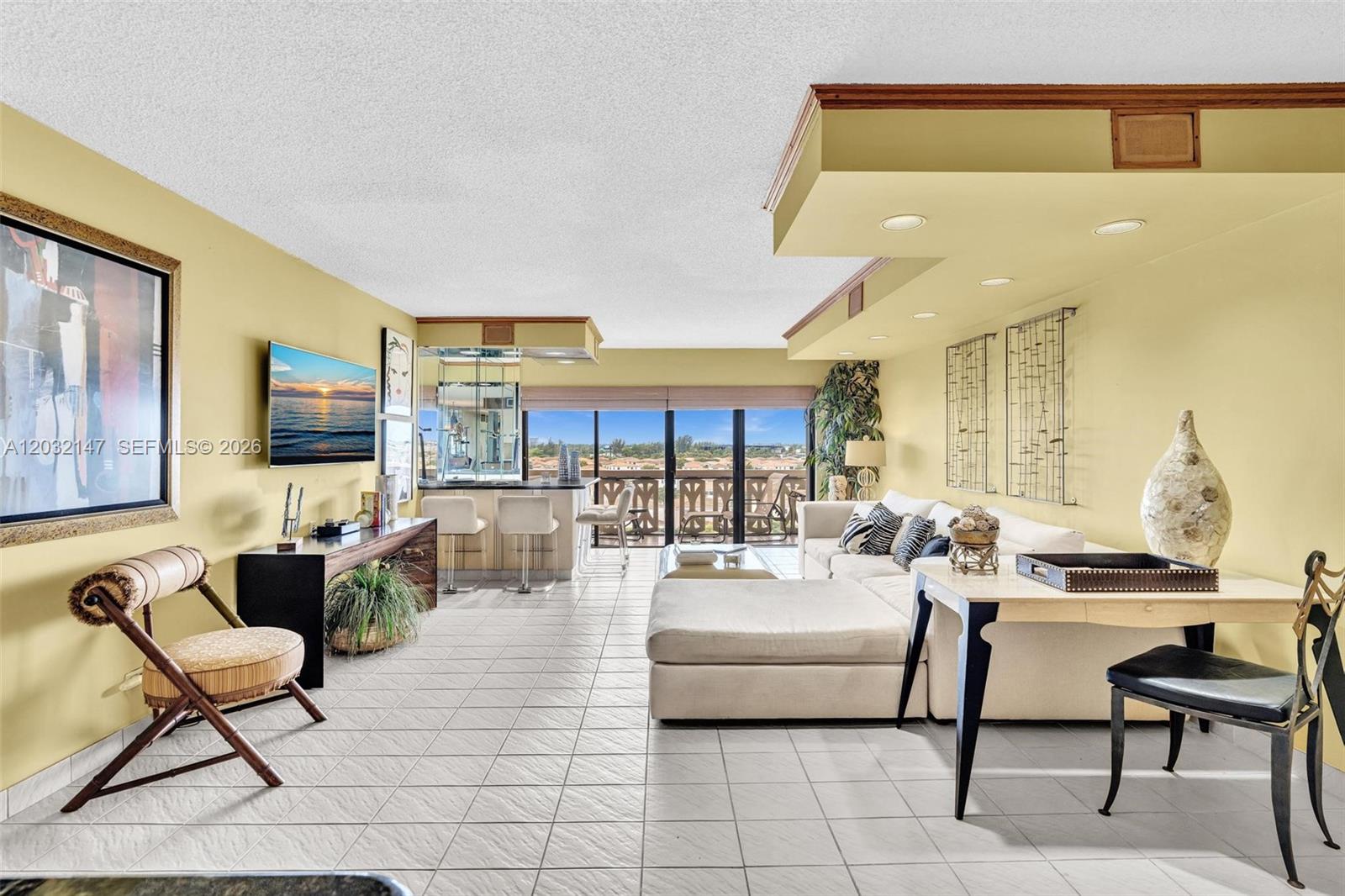 CANONGATE CONDO NO ONE - Residential