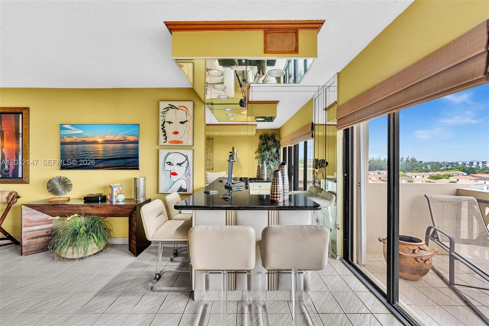 CANONGATE CONDO NO ONE - Residential