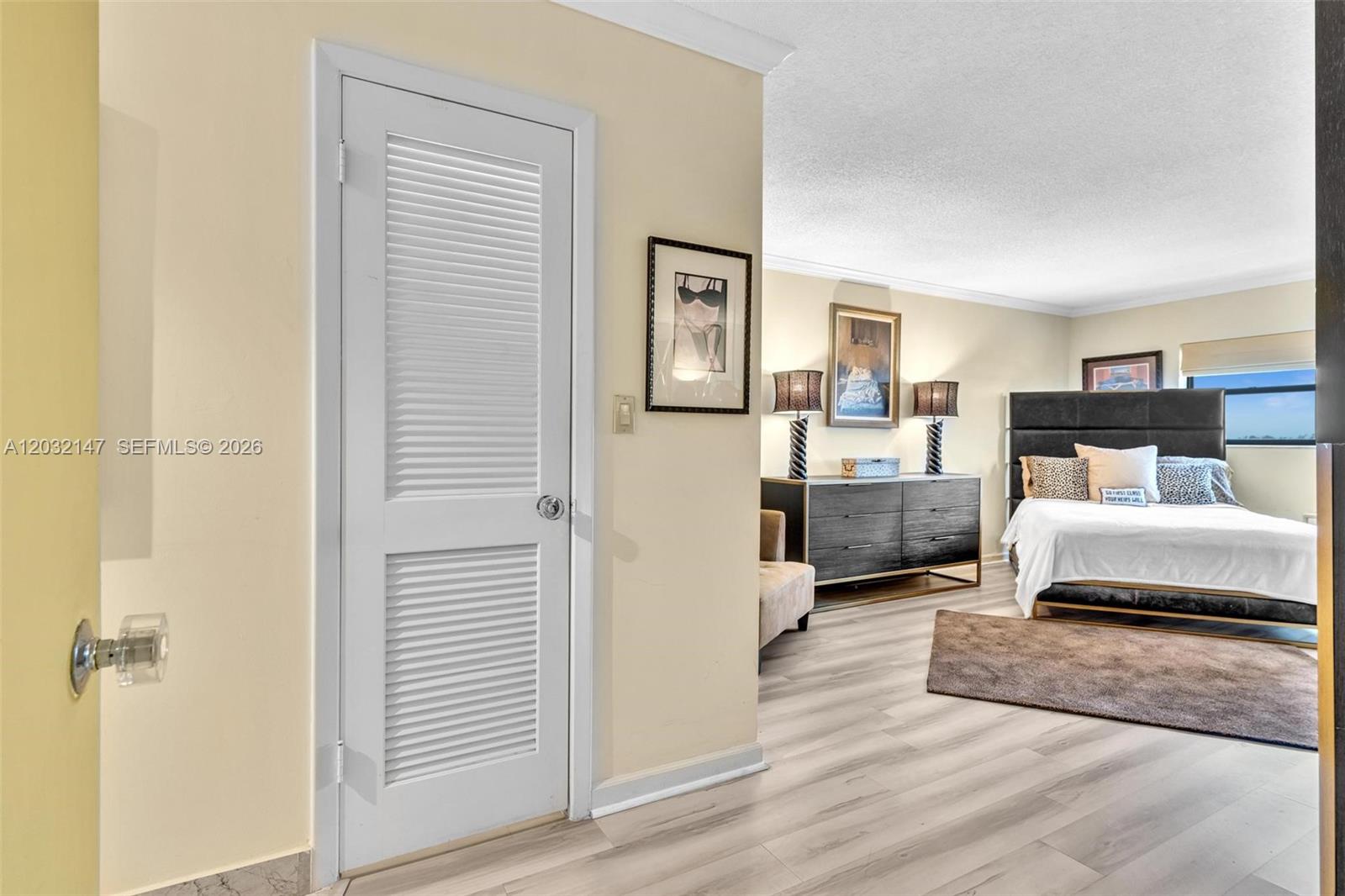 CANONGATE CONDO NO ONE - Residential