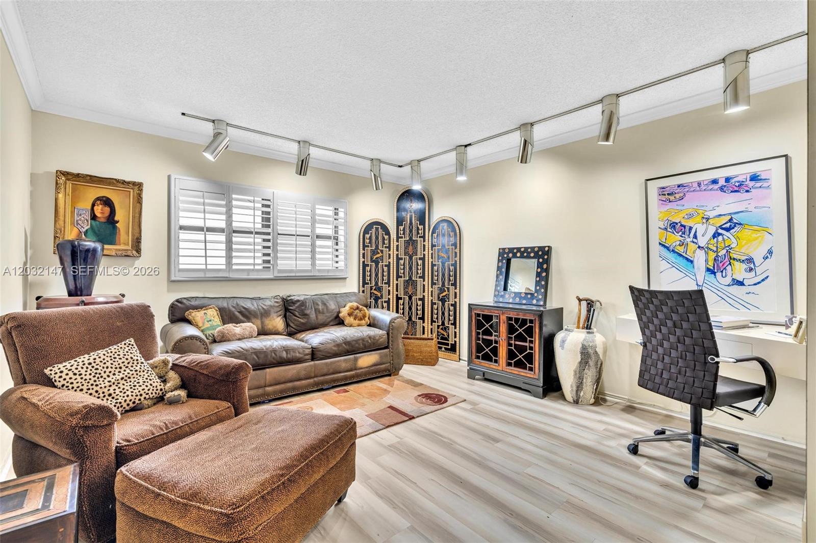 CANONGATE CONDO NO ONE - Residential