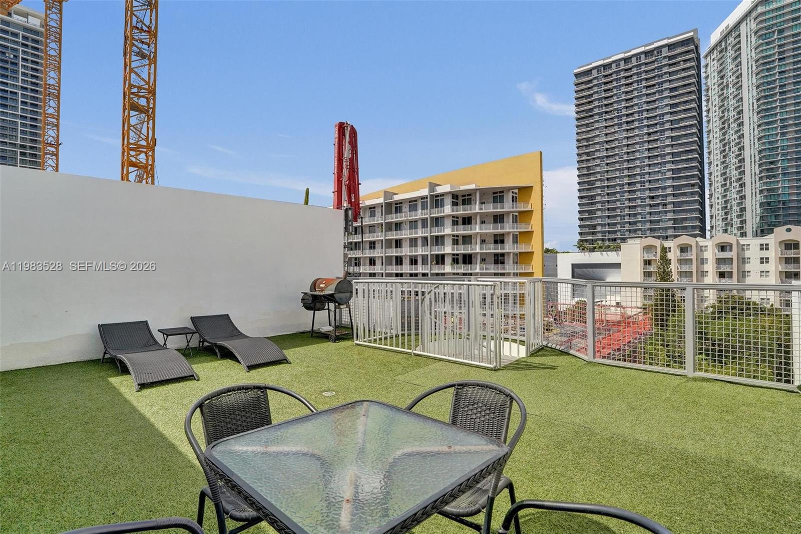 EMILIA CONDO - Residential