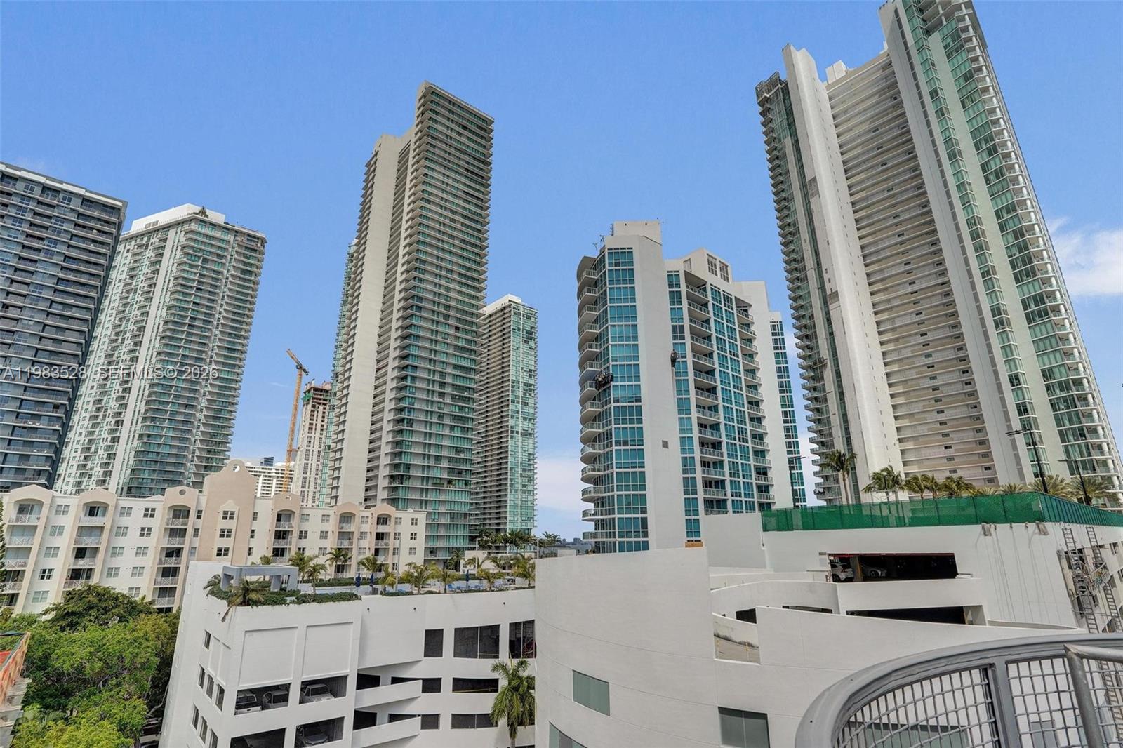 EMILIA CONDO - Residential