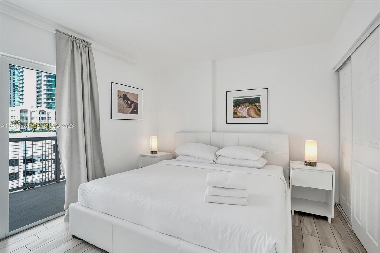 EMILIA CONDO - Residential