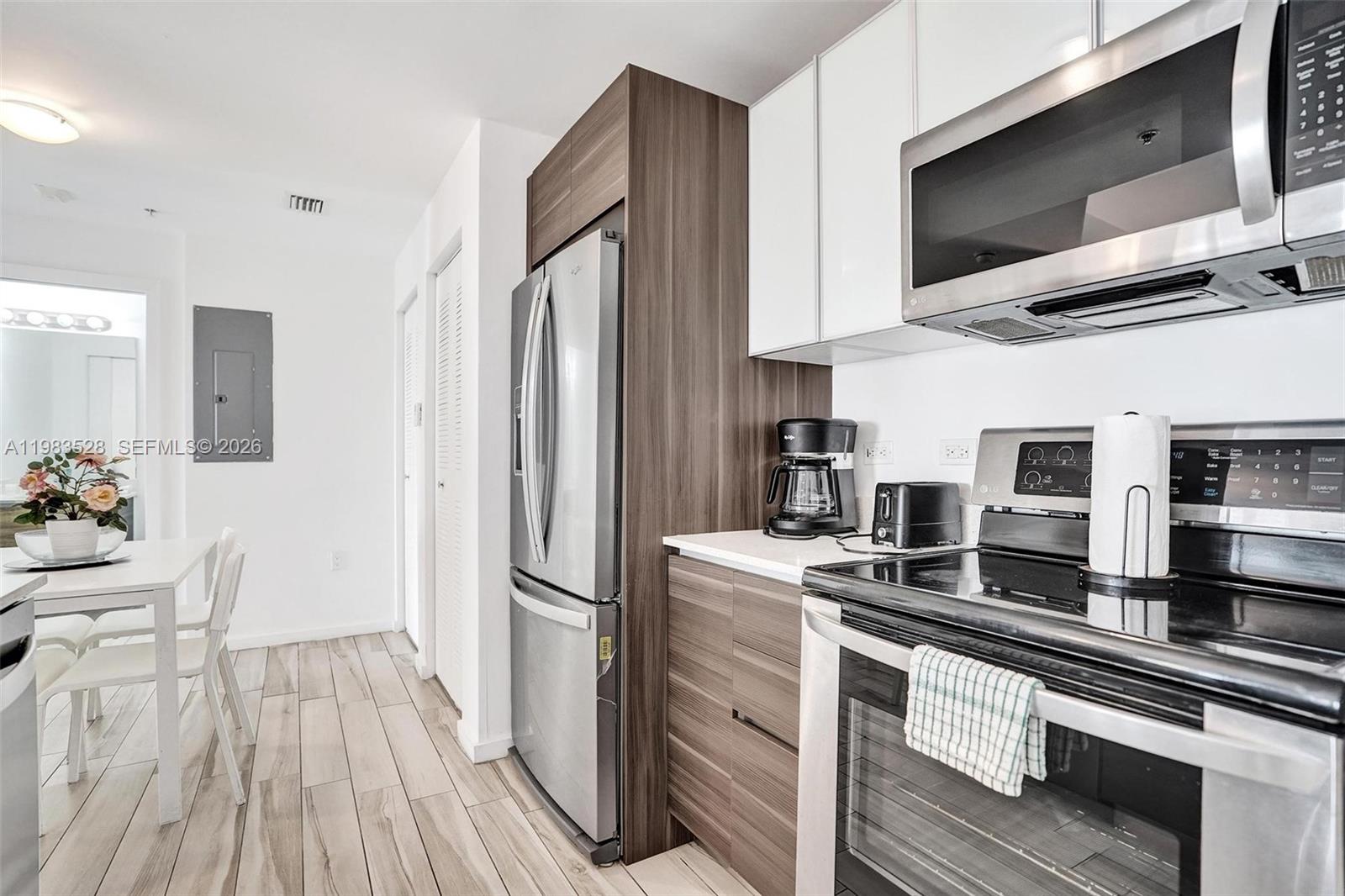 EMILIA CONDO - Residential