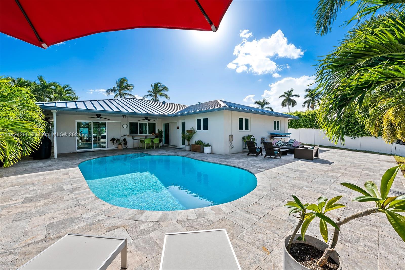 LAKE ESTATES - Residential