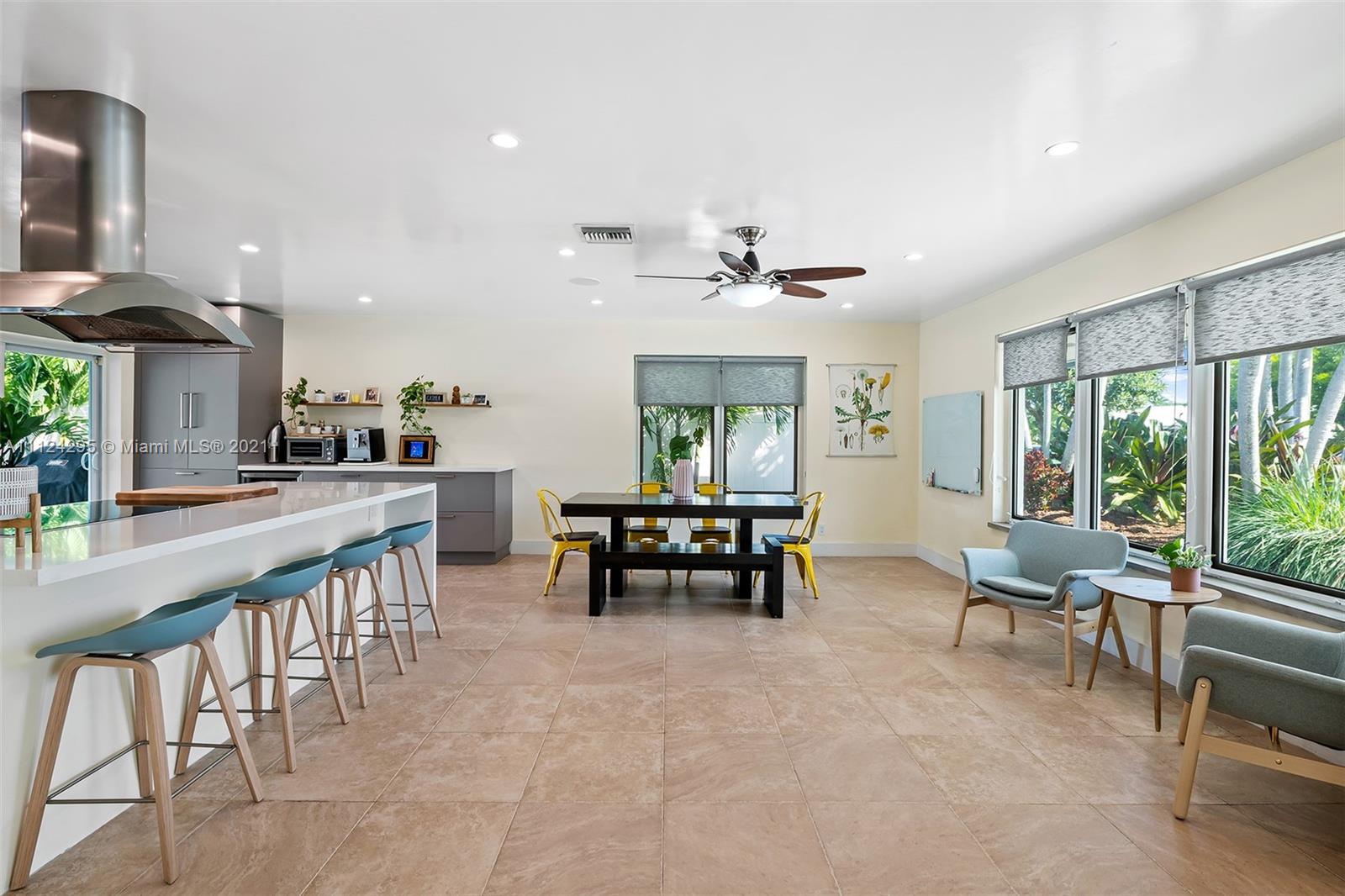 LAKE ESTATES - Residential