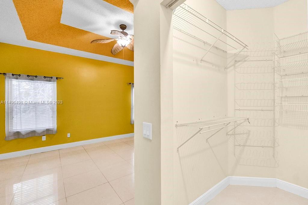 LAKES OF WESTERN PINES RE - Residential Lease
