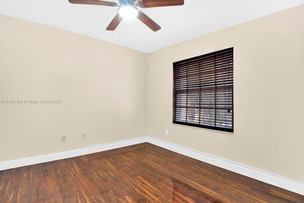 LAKES OF WESTERN PINES RE - Residential Lease