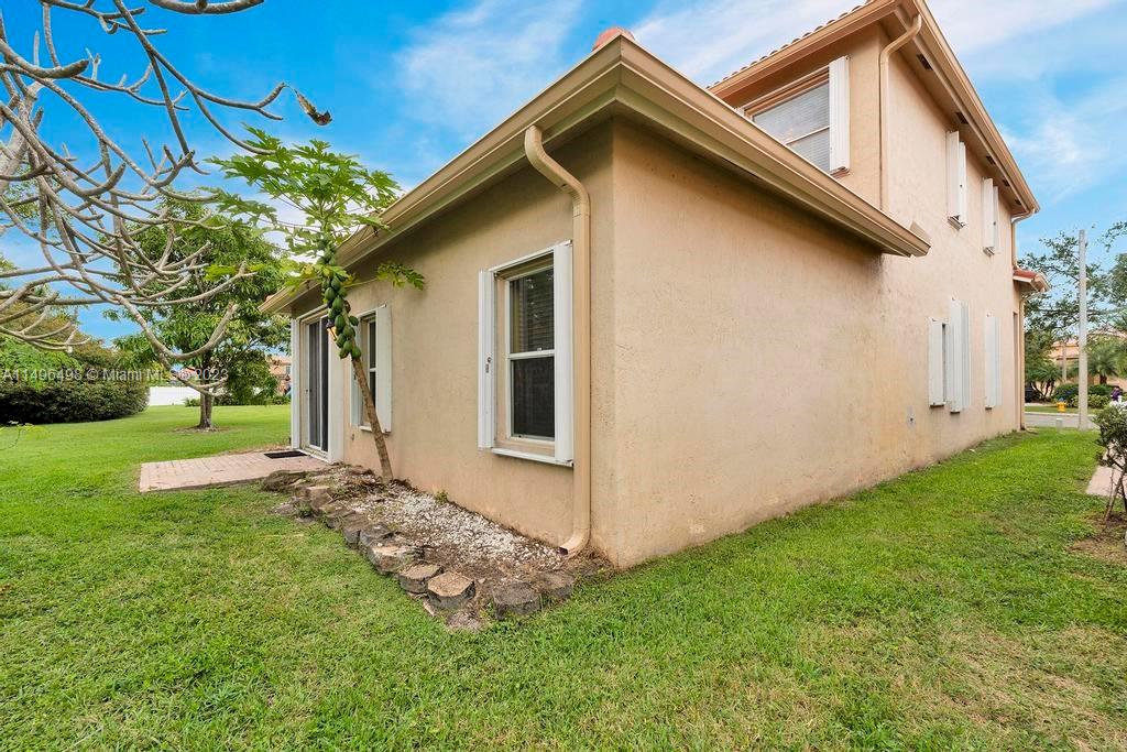 LAKES OF WESTERN PINES RE - Residential Lease
