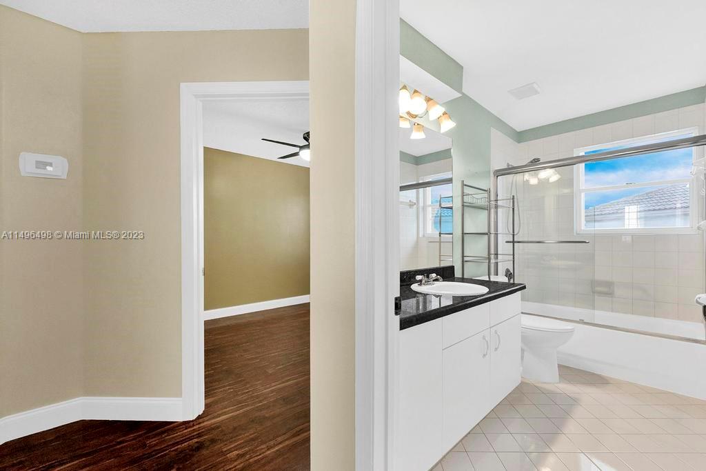 LAKES OF WESTERN PINES RE - Residential Lease