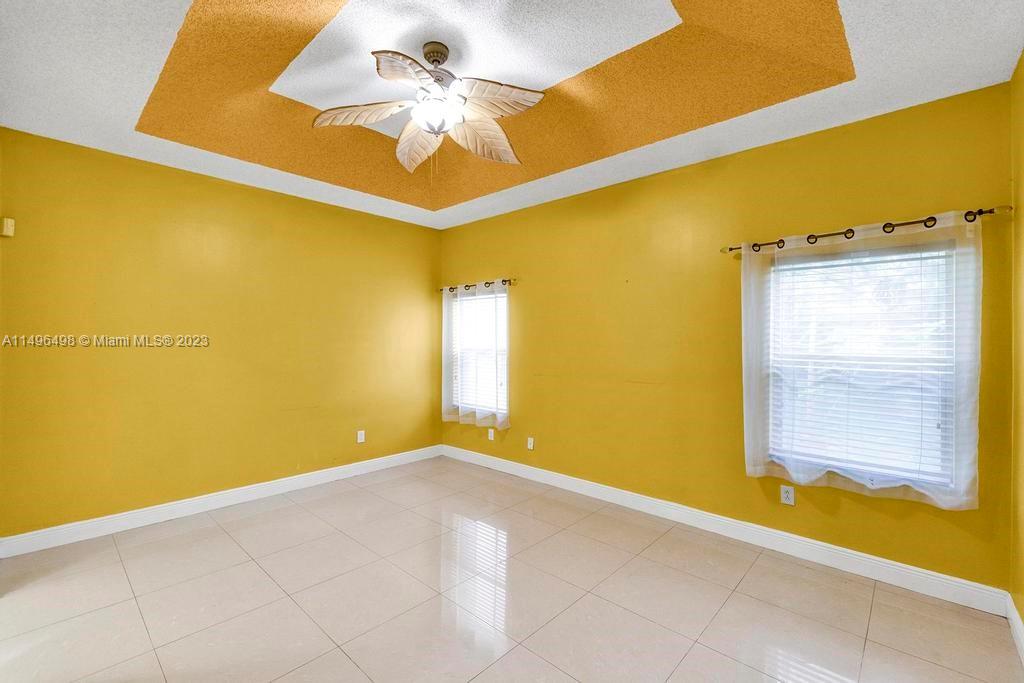 LAKES OF WESTERN PINES RE - Residential Lease