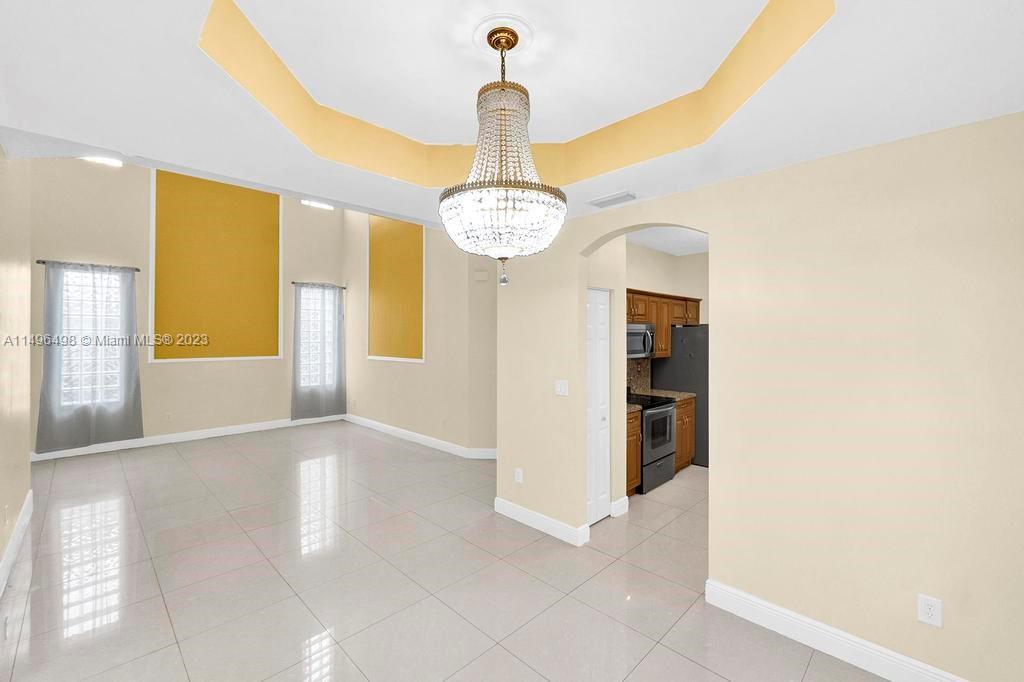 LAKES OF WESTERN PINES RE - Residential Lease