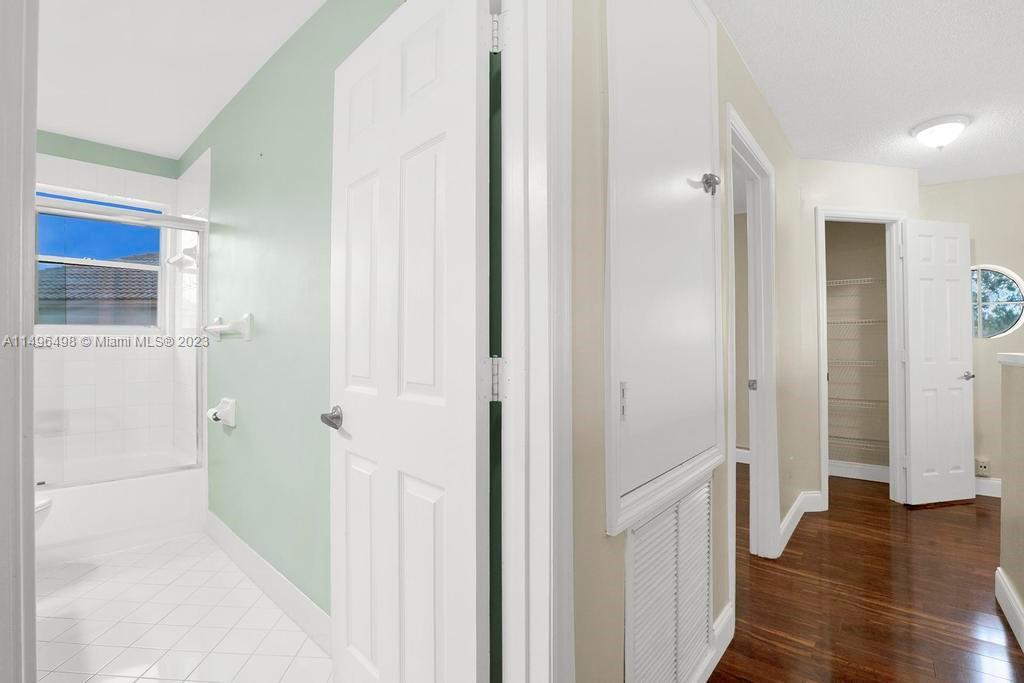 LAKES OF WESTERN PINES RE - Residential Lease