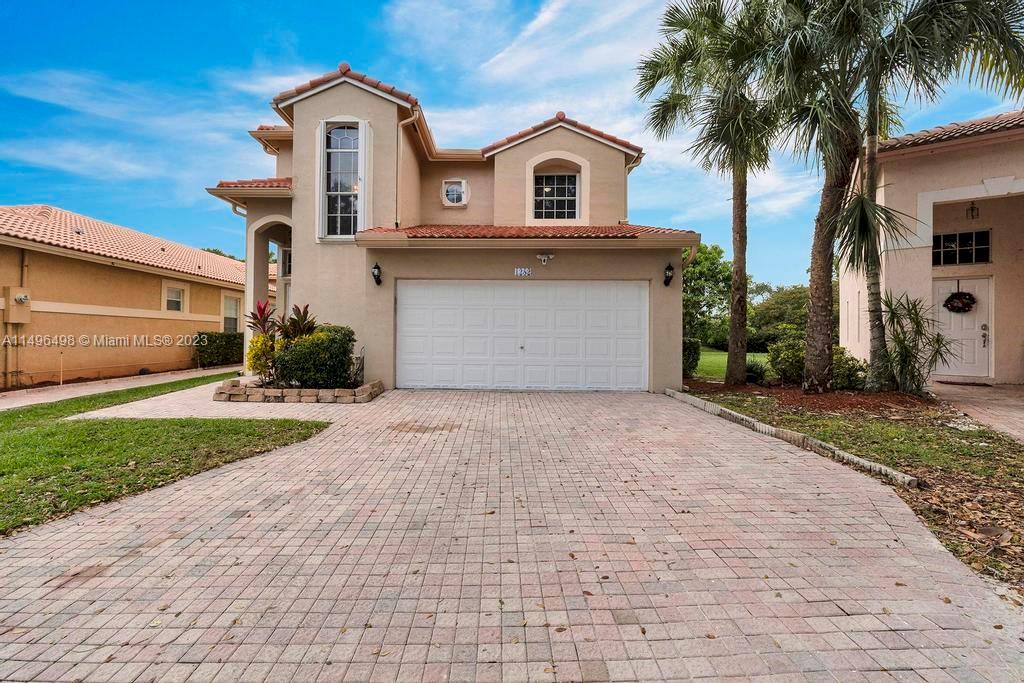 LAKES OF WESTERN PINES RE - Residential Lease