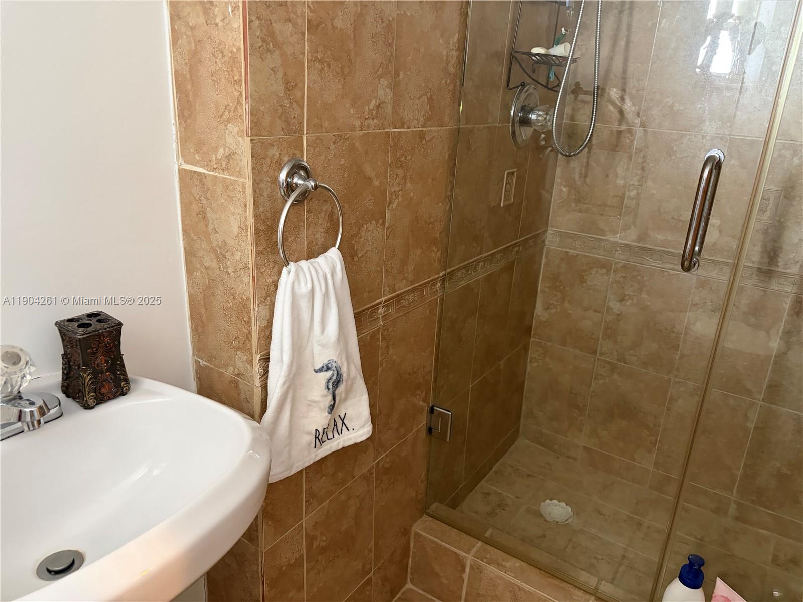 FIFTH MOORINGS CONDO - Residential