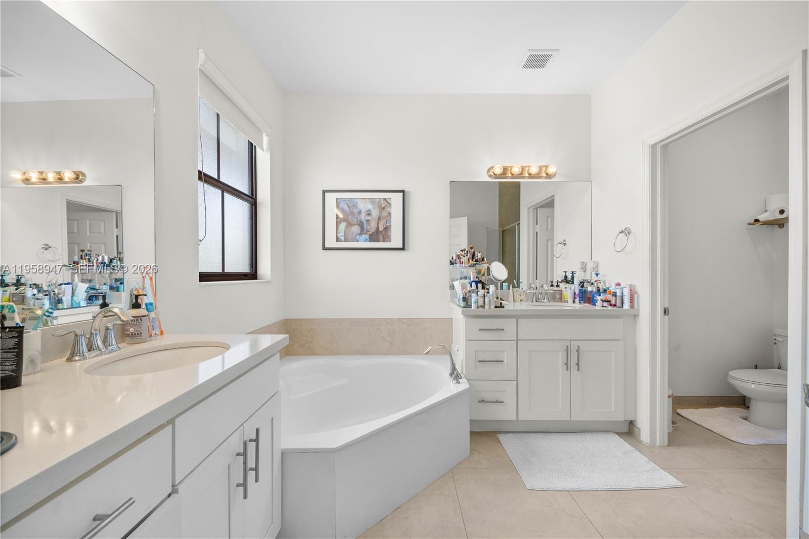 DORAL CAY - Residential Lease