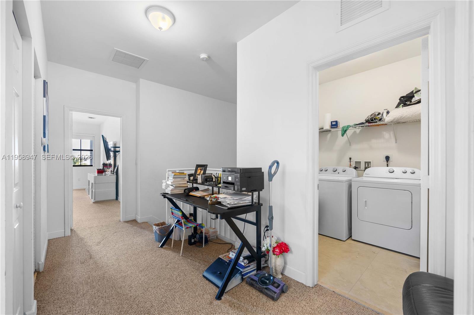 DORAL CAY - Residential Lease