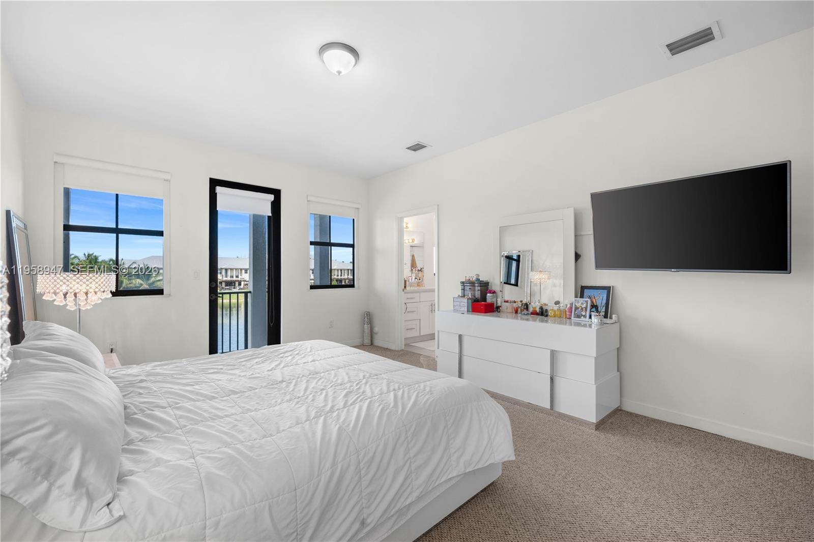 DORAL CAY - Residential Lease