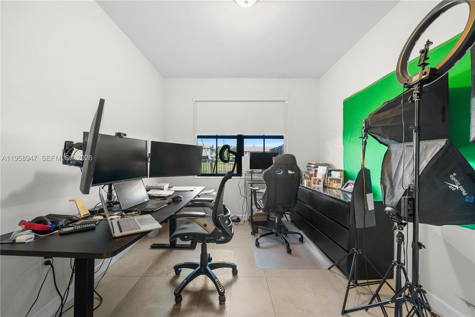 DORAL CAY - Residential Lease