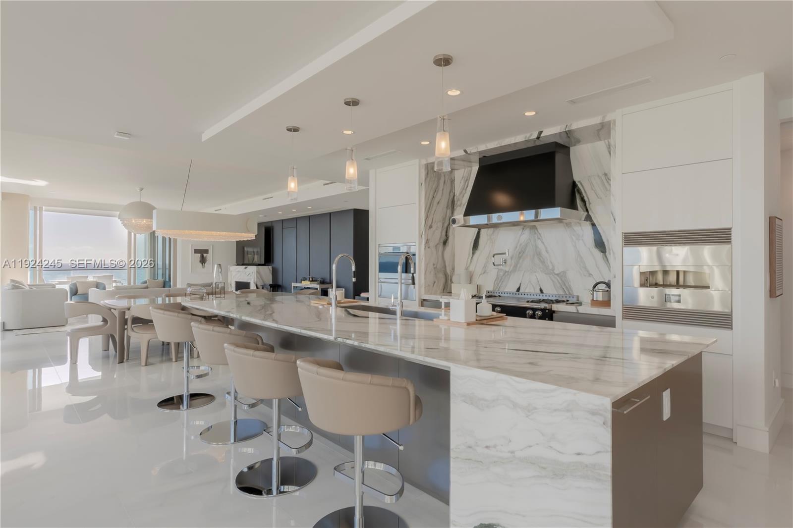 The Estates Acqualina - Residential