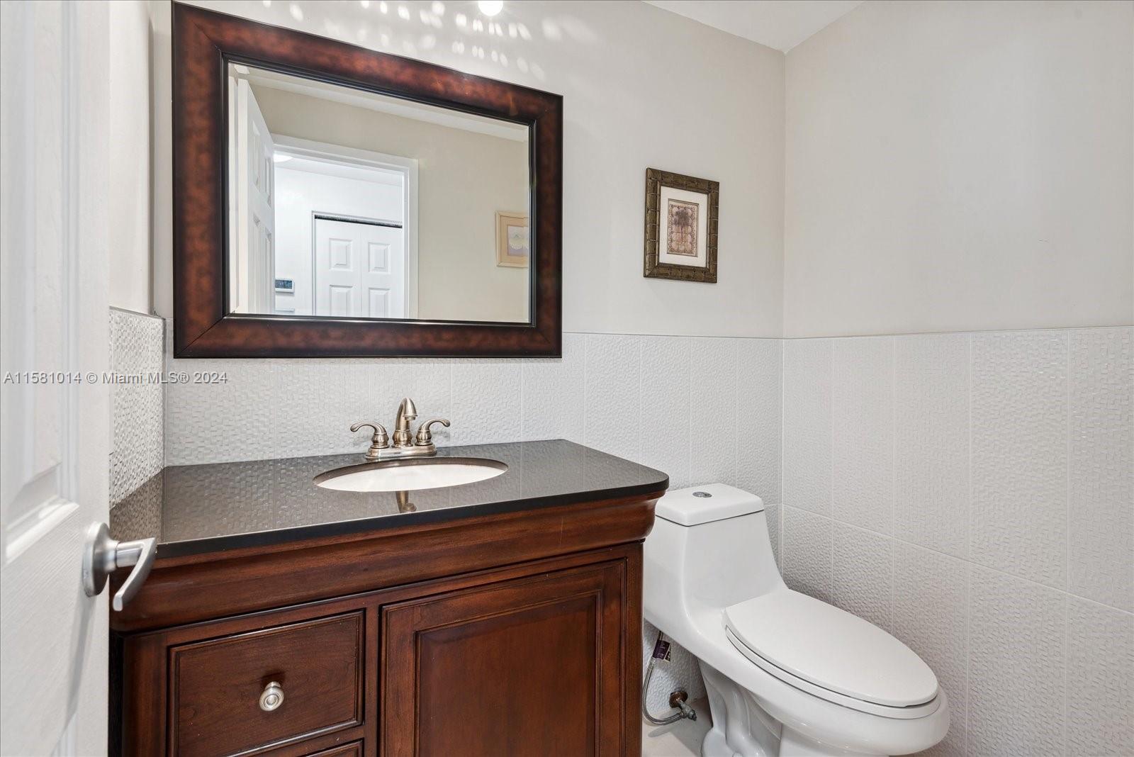 ALEXANDER TOWERS CONDO - Residential Lease