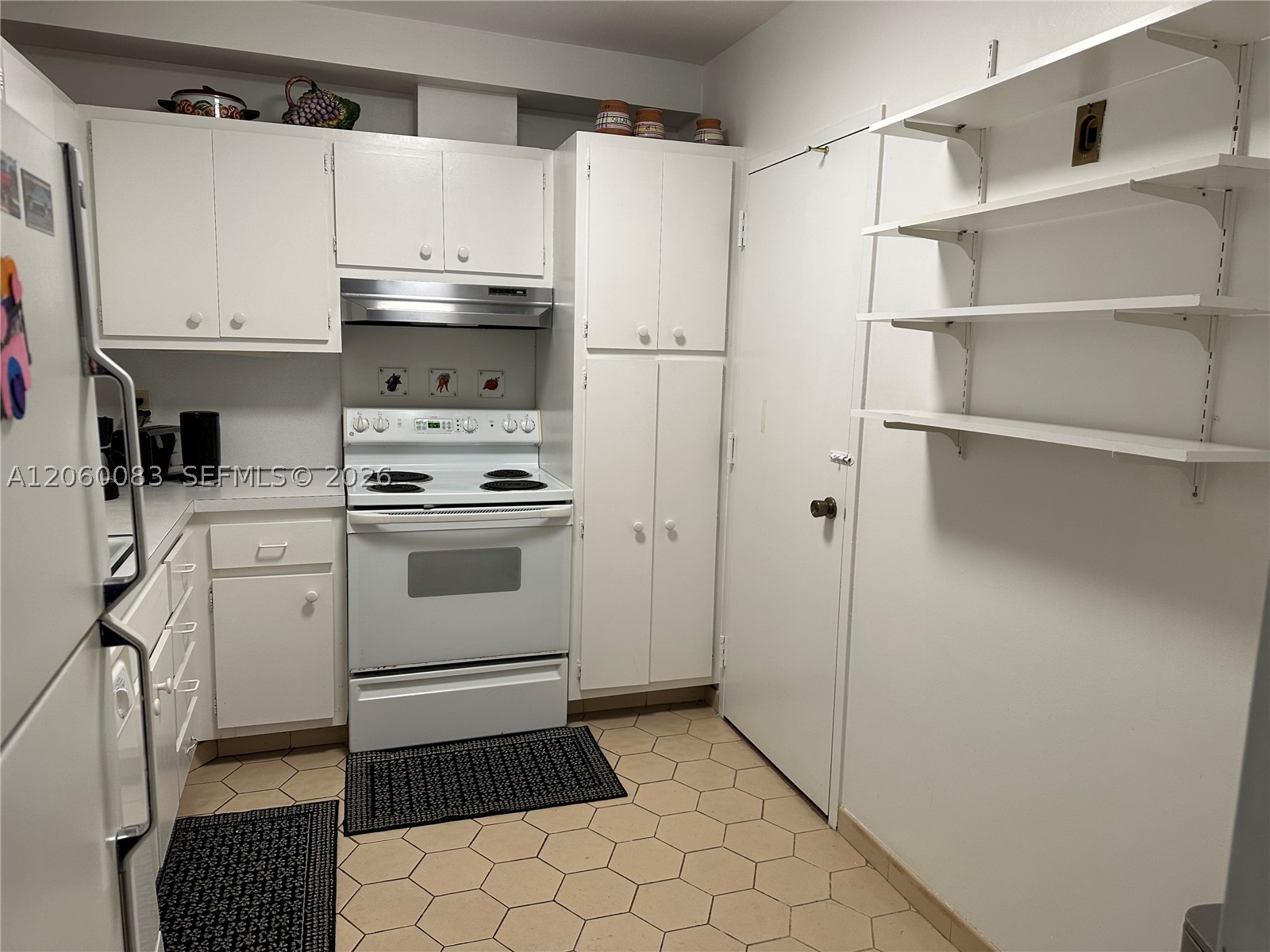 HEMISPHERES CONDO - Residential