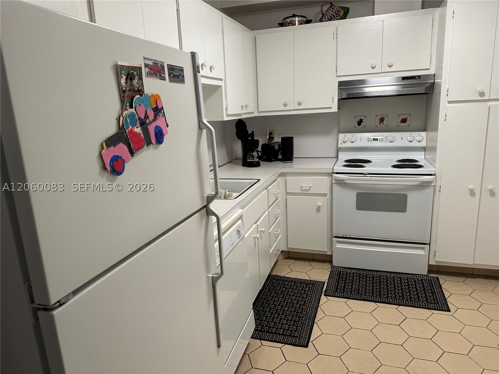 HEMISPHERES CONDO - Residential