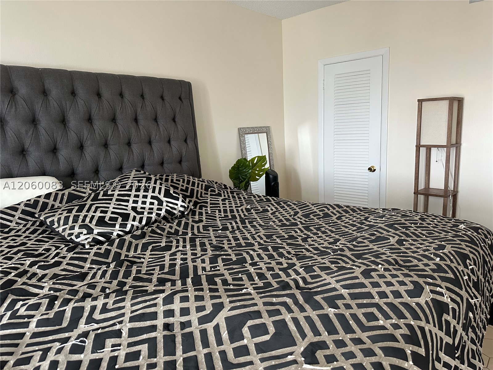HEMISPHERES CONDO - Residential