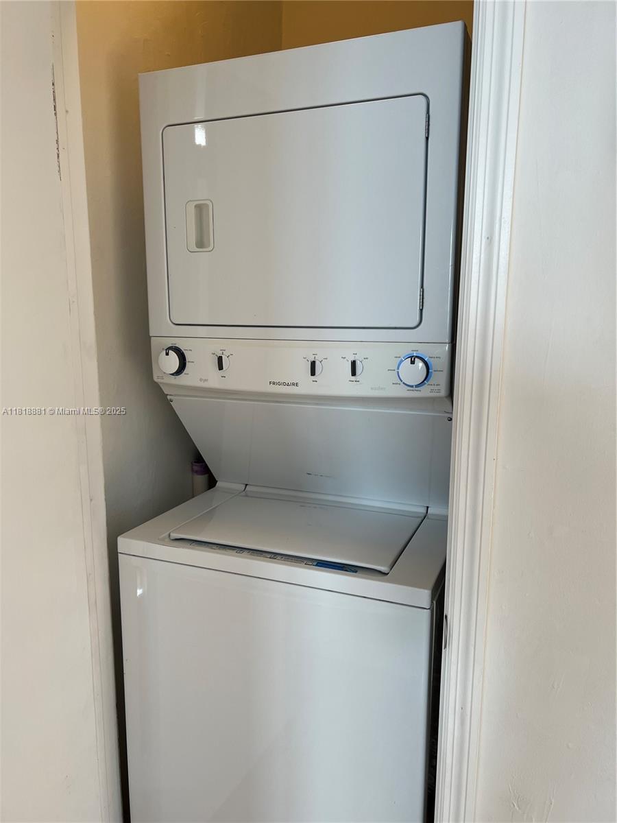 NORTH GATE - Residential Lease