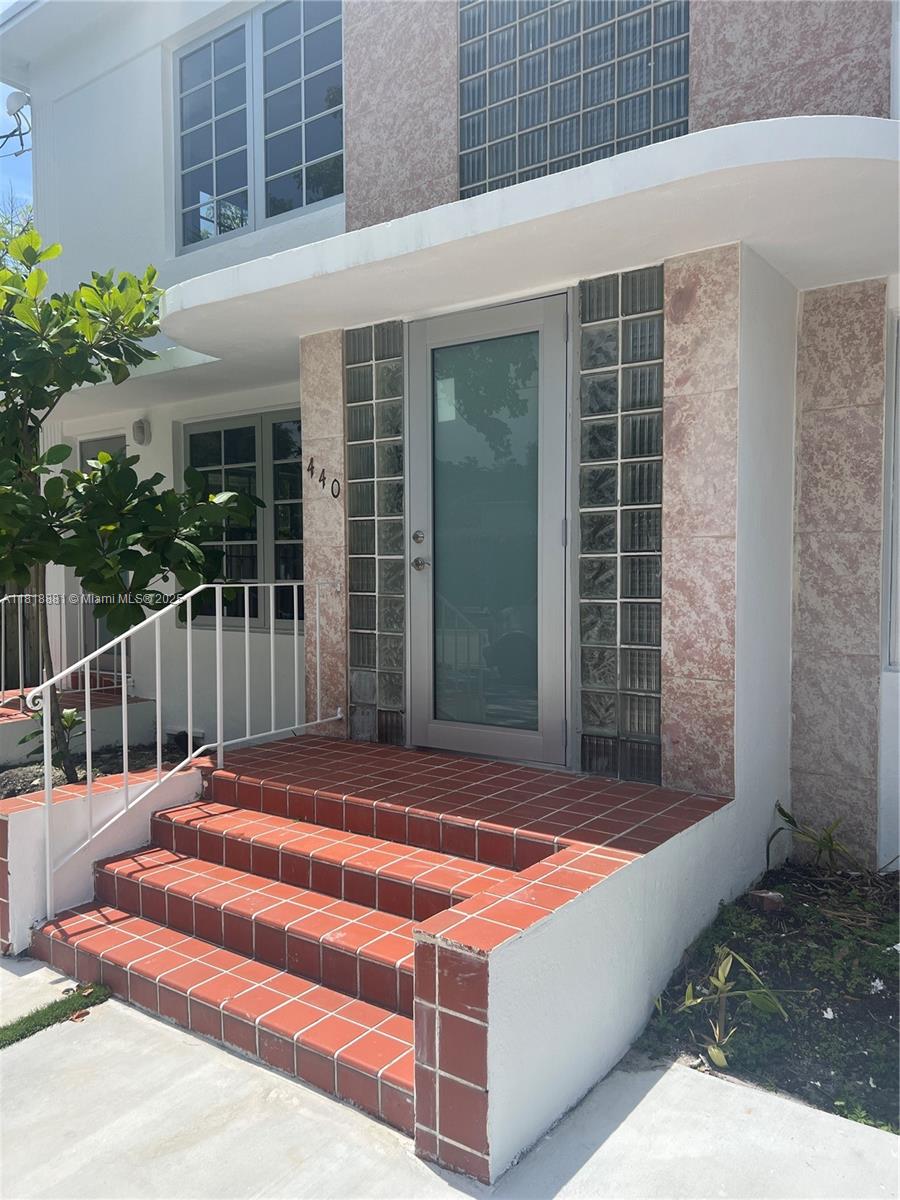 NORTH GATE - Residential Lease