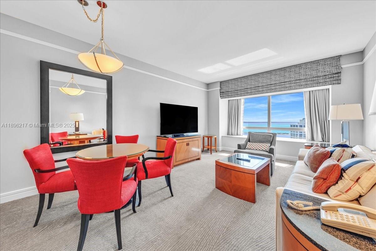 Experience luxury living in this elegant, fully furnished 1 bed, 1.5 bath, 1 storage, 1 parking, apartment with stunning bay and city views at Four Seasons Brickell. Featuring a spacious split floor plan with 8 ft. ceilings, this unit offers access to world-class amenities: 2 Oasis Pools, 24-hour concierge, 5-star hotel services, EQUINOX gym, spa, and renowned dining options. With no rental restrictions, it's a prime investment for passive income through the Four Seasons rental program or platforms like Airbnb. Located in the heart of Brickell, steps from Brickell City Centre, and just minutes from Miami's top destinations. Pets permitted up to 20lbs.