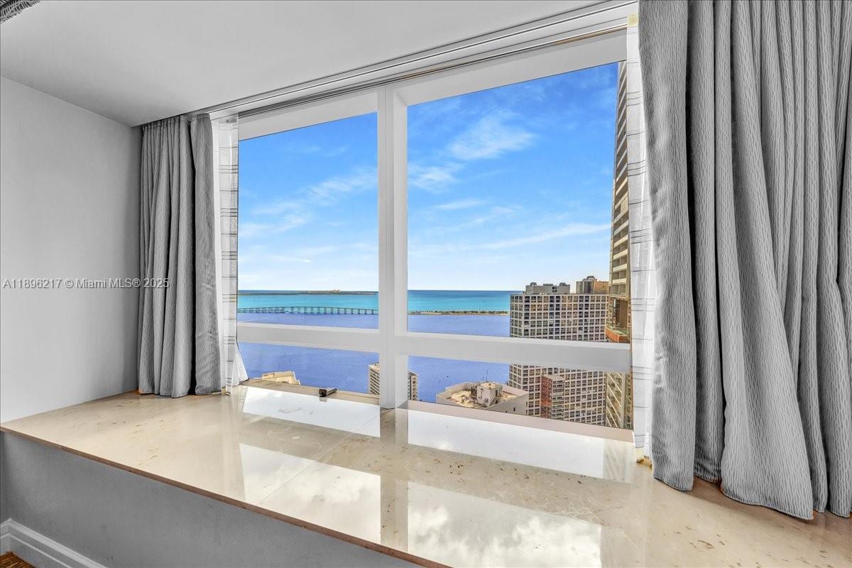 MILLENNIUM TOWER CONDOMIN - Residential