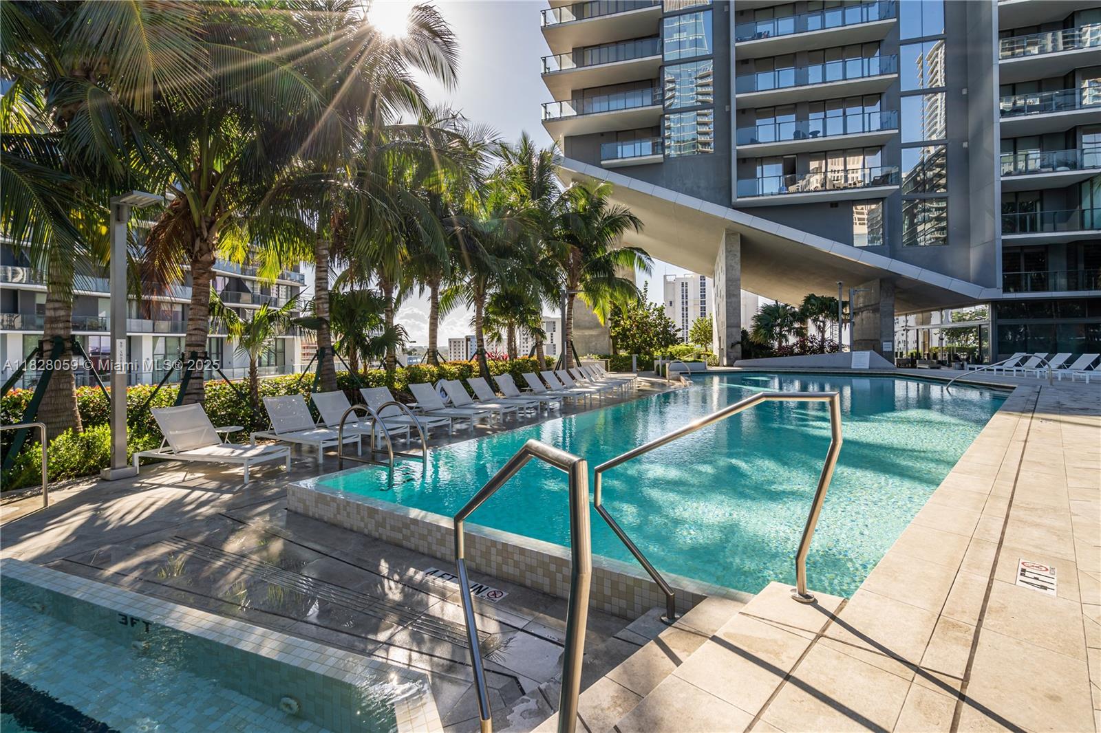 RISE CONDO - Residential